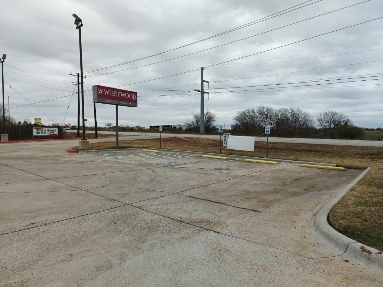 Westwood Inn By Oyo Gonzales Tx Exterior foto